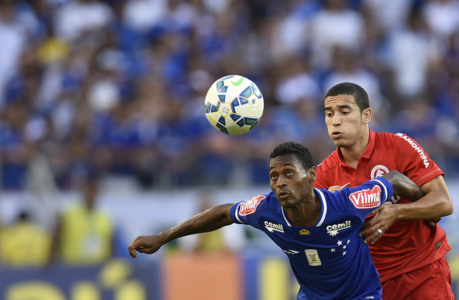 Cruzeiro x Internacional pelo Campeonato Brasileiro 2015 no Mineirão em Belo Horizonte MG