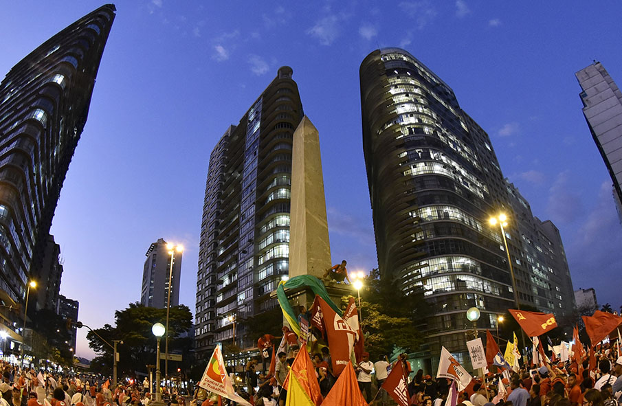 Protesto pró governo em Belo Horizonte MG