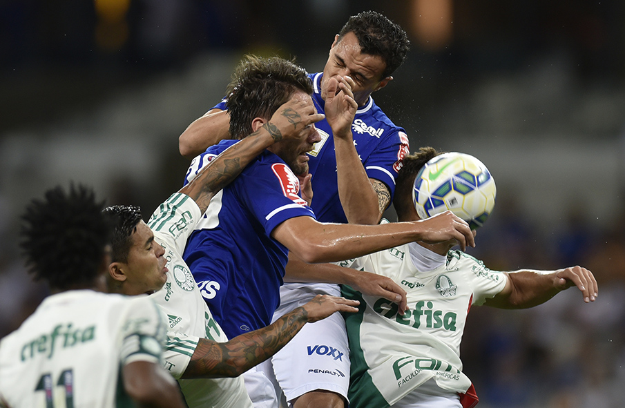 Cruzeiro x Palmeiras pela Copa do Brasil no Mineirão em Belo Horizonte MG.