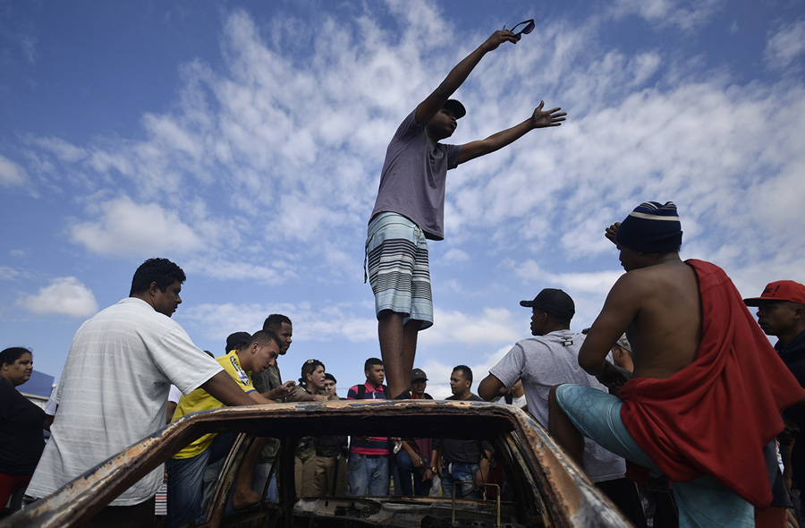 Greve dos caminhoneiros na BR262, Juatuba (MG)