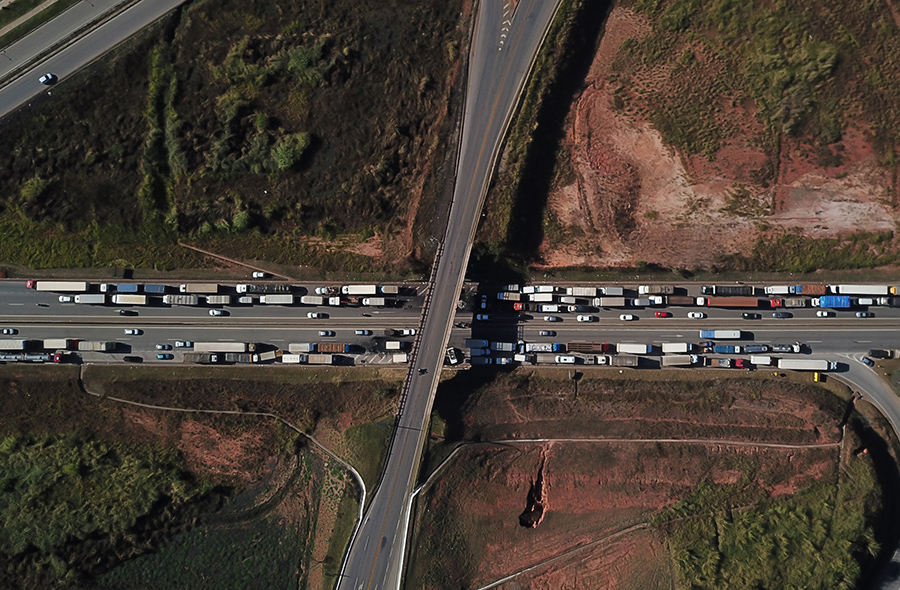 Greve dos caminhoneiros na BR262, Juatuba (MG)